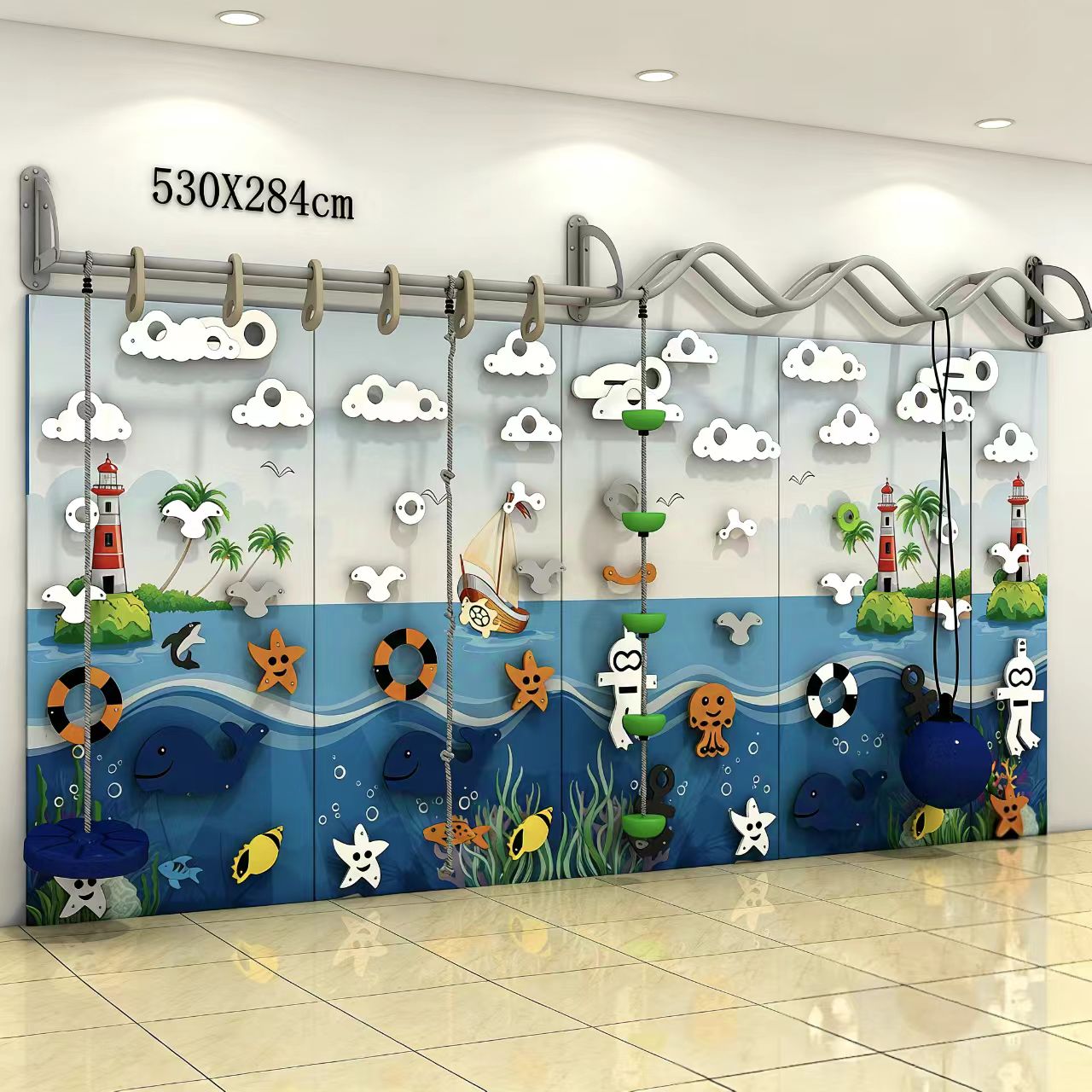 Gimnasio de juegos interior temático de primera calidad: estructura de escalada montada en la pared y paneles de actividades sensoriales para niños.
   